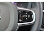 Volvo XC60 T6 Recharge AWD Plus Black Edition - LONG RANGE - Panorama/schuifdak - IntelliSafe Assist & Surround - 360º Camera - Adaptieve LED koplampen - Verwarmde voorstoelen, stuur & achterbank - Parkeersensoren voor & achter - Elektr. bedienb. voorstoelen met geheugen - Draadloze tel. lader - Extra getint glas - Elektr. inklapbare trekhaak - 21' LMV