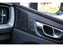 Volvo XC60 Recharge T6 AWD R-Design LONG RANGE | Trekhaak | Harman/kardon audio | Adaptieve LED koplampen | Adaptive cruise control | 19" velgen | Standkachel |
