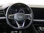 Volkswagen Touareg 3.0 TSi eHybrid 4MOTION R | Panoramadak | Luchtvering | Trekhaak | Nachtzichtassistent | 360 camera | Head-up display | Parkeerassistent |