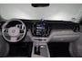 Volvo XC60 T8 Recharge AWD Ultra - LONG RANGE - Luchtvering - Panorama/schuifdak - IntelliSafe Assist & Surround - 360º Camera - Adaptieve LED koplampen - Verwarmde voorstoelen, stuur & achterbank - Elektr. bedienb. voorstoelen met geheugen - Head up display - Draadloze tel. lader - Extra getint glas - Elektr. inklapbare trekhaak - 22' LMV