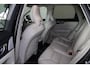 Volvo XC60 T8 Recharge AWD Ultra - LONG RANGE - Luchtvering - Panorama/schuifdak - IntelliSafe Assist & Surround - 360º Camera - Adaptieve LED koplampen - Verwarmde voorstoelen, stuur & achterbank - Elektr. bedienb. voorstoelen met geheugen - Head up display - Draadloze tel. lader - Extra getint glas - Elektr. inklapbare trekhaak - 22' LMV