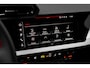 Audi A3 Sportback 45 TFSI e S edition Competition 272PK | SONOS Audio | Trekhaak | Dinamica-microvezel en kunstlederen bekleding | Camera Achter | Dodehoek Detectie | Sfeerverlichting