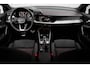 Audi A3 Sportback 45 TFSI e S edition Competition 272PK | SONOS Audio | Trekhaak | Dinamica-microvezel en kunstlederen bekleding | Camera Achter | Dodehoek Detectie | Sfeerverlichting