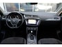 Volkswagen Tiguan 2.0 TSI 4Motion Highline *PANORAMADAK* 180pk Camera/Navi/Head-up Display '20 Inch Velgen