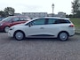 Renault Clio Estate 0.9 TCe Life - Airco Tweede kerstdag open van 10:00- tot 15:00 uur