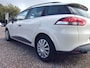Renault Clio Estate 0.9 TCe Life - Airco Tweede kerstdag open van 10:00- tot 15:00 uur