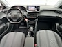 Peugeot 208 Hybrid 100 e-DCS6 Allure | Achterbank in delen neerklapbaar | Apple Carplay/Android Auto|telefoonintegratie premium | Centrale deurvergrendeling met afstandsbediening