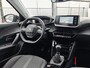 Peugeot 2008 1.2 Turbo Allure Pack | Achterbank in delen neerklapbaar | Achteruitrijcamera | Airco (automatisch)