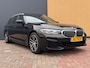 BMW 5-Serie Touring (g31) 530i 252pk xDrive Business Edition M-Sport | Pano | HUD | Stoelverwarming | Camera | HIFI |