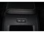 Volvo XC60 T8 Recharge AWD Ultra Black Edition - Luchtvering - B&W Audio - Panorama/schuifdak - IntelliSafe Assist & Surround - 360º Camera - Adaptieve LED koplampen - Verwarmde voorstoelen, stuur & achterbank - Parkeersensoren voor & achter - Elektr. bedienb. voorstoelen met geheugen - Head up display - Draadloze tel. lader - Extra getint glas - Elektr. inklapbare trekhaak - 21' LMV