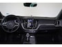 Volvo XC60 T8 Recharge AWD Ultra Black Edition - Luchtvering - B&W Audio - Panorama/schuifdak - IntelliSafe Assist & Surround - 360º Camera - Adaptieve LED koplampen - Verwarmde voorstoelen, stuur & achterbank - Parkeersensoren voor & achter - Elektr. bedienb. voorstoelen met geheugen - Head up display - Draadloze tel. lader - Extra getint glas - Elektr. inklapbare trekhaak - 21' LMV