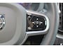 Volvo XC60 T8 Recharge AWD Ultra Black Edition - Luchtvering - B&W Audio - Panorama/schuifdak - IntelliSafe Assist & Surround - 360º Camera - Adaptieve LED koplampen - Verwarmde voorstoelen, stuur & achterbank - Parkeersensoren voor & achter - Elektr. bedienb. voorstoelen met geheugen - Head up display - Draadloze tel. lader - Extra getint glas - Elektr. inklapbare trekhaak - 21' LMV
