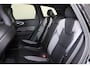 Volvo XC60 T8 Recharge AWD Ultra Black Edition - Luchtvering - B&W Audio - Panorama/schuifdak - IntelliSafe Assist & Surround - 360º Camera - Adaptieve LED koplampen - Verwarmde voorstoelen, stuur & achterbank - Parkeersensoren voor & achter - Elektr. bedienb. voorstoelen met geheugen - Head up display - Draadloze tel. lader - Extra getint glas - Elektr. inklapbare trekhaak - 21' LMV