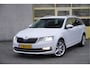 Skoda Octavia Combi 1.5 TSI 150PK! Automaat Business Edition Plus BJ2020 Lmv 17" | Led V+A | Pdc | Navi | Keyless entry | App-Connect | Canton Audio | Dashboard verlichting | Climate control | Cruise control | Verwarmde voorstoelen | Extra getint glas