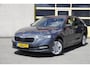 Skoda Octavia Combi 1.0 TSI Business Edition BJ2021 Lmv 16" | Led | Pdc | Navi | Elek. achterklep | Dynamische knipperlichten | App-Connect | Virtual cockpit | Climate control | Cruise control | Verwarmde voorstoelen | Getint glas