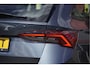 Skoda Octavia Combi 1.0 TSI Business Edition BJ2021 Lmv 16" | Led | Pdc | Navi | Elek. achterklep | Dynamische knipperlichten | App-Connect | Virtual cockpit | Climate control | Cruise control | Verwarmde voorstoelen | Getint glas
