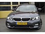 BMW 3-Serie 318i Automaat! Executive Edition BJ2020 Lmv 18" | Led | Pdc | Navi | Achteruitrijcamera | Dashboard verlichting | Virtual cockpit | Climate control | Adaptieve cruise control | Sportstoelen | Zwarte hemel | Extra getint glas