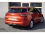 Renault Megane Estate 1.5 Blue dCi Limited BJ2019 Lmv 16" | Led | Pdc | Navi | Keyless entry | Trekhaak | Climate control | Cruise control | Extra getint glas