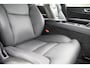 Volvo V60 2.0 T4 191PK! Automaat Momentum Pro BJ2019 Lmv 19" | Led | Pdc | Navi | Achteruitrijcamera | Virtual cockpit | Climate control | Cruise control | Lederen bekleding | Verwarmde voorstoelen | Getint glas