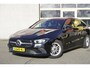 Mercedes-Benz CLA Shooting Brake 180 Automaat! Advantage BJ2019 Lmv 16" | Led | Navi | Pdc | Elek. achterklep | Achteruitrijcamera | Virtual cockpit | Climate control | Cruise control | Verwarmde voorstoelen | Zwarte hemel | Getint glas