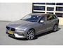 Volvo V60 2.0 T4 191PK! Automaat BJ2020 Lmv 18" | Led | Pdc | Navi | Elek. trekhaak | Verwarmd voorruit | Virtual cockpit | Climate control | Cruise control | Getint glas