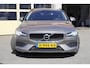 Volvo V60 2.0 T4 191PK! Automaat BJ2020 Lmv 18" | Led | Pdc | Navi | Elek. trekhaak | Verwarmd voorruit | Virtual cockpit | Climate control | Cruise control | Getint glas