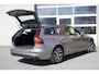 Volvo V60 2.0 T4 191PK! Automaat BJ2020 Lmv 18" | Led | Pdc | Navi | Elek. trekhaak | Verwarmd voorruit | Virtual cockpit | Climate control | Cruise control | Getint glas