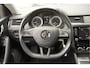 Skoda Octavia Combi 1.5 TSI 150PK! Automaat Business Edition BJ2020 Lmv 16" | Led | Pdc | Navi | App-Connect | Climate control | Cruise control | Verwarmde voorstoelen | RS-Sport stuurwiel | Extra getint glas