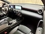Mercedes-Benz A-klasse 250 *AMG* Leder/Alcantara / 225PK / Camera / Full LED / Cruise / Navigatie / 18'' LMV