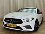 Mercedes-Benz A-klasse 250 *AMG* Leder/Alcantara / 225PK / Camera / Full LED / Cruise / Navigatie / 18'' LMV
