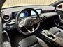 Mercedes-Benz A-klasse 250 *AMG* Leder/Alcantara / 225PK / Camera / Full LED / Cruise / Navigatie / 18'' LMV