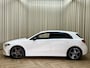 Mercedes-Benz A-klasse 250 *AMG* Leder/Alcantara / 225PK / Camera / Full LED / Cruise / Navigatie / 18'' LMV