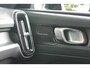 Volvo XC40 T4 Recharge R-Design | Panoramadak | Stoelverwarming | Parkeercamera | Glossy Black | Keyless