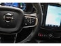 Volvo XC40 Recharge P8 AWD R-Design 408pk | Pilot Assist | Dodehoek Detectie | Google Infotainment | Parkeercamera Achter | Elektrische Stoelen | High End Audio |