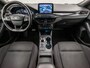 Ford Focus Wagon 1.0 EcoBoost ST-Line X Automaat (APPLE CARPLAY, GROOT NAVI, STUUR/STOELVERWARMING, GETINT GLAS, SPORTSTOELEN, CAMERA, KEYLESS, LANE ASSIST, NIEUWSTAAT)