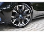 BMW 5-Serie Touring 540d xDrive M-sport | Pano | HUD | Bowers & Wilkins | Keyless | 21" | Iconic Glow | 360 | Standkachel | Adap Cruise | Veganza Zwart interieur | etc.