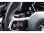 BMW 5-Serie Touring 540d xDrive M-sport | Pano | HUD | Bowers & Wilkins | Keyless | 21" | Iconic Glow | 360 | Standkachel | Adap Cruise | Veganza Zwart interieur | etc.