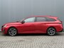 Peugeot 308 SW BWJ 2023 1.2 131 PK Allure Pack Business AUTOMAAT | CAMERA | TREKHAAK | VIRTUAL COCKPIT | PRIV. GLAS | CRUISE | CLIMA | NAVI | HALF LEDER | NIEUW MODEL!