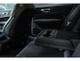 Volvo V60 T4 Automaat Momentum Pro | 19'' Lichmetalen velgen | Navigatie | Dealeronderhouden | Elektrisch bedienbare achterklep | Keyless start | Parkeersensoren achter |