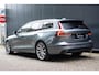 Volvo V60 T4 Automaat Momentum Pro | 19'' Lichmetalen velgen | Navigatie | Dealeronderhouden | Elektrisch bedienbare achterklep | Keyless start | Parkeersensoren achter |