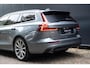 Volvo V60 T4 Automaat Momentum Pro | 19'' Lichmetalen velgen | Navigatie | Dealeronderhouden | Elektrisch bedienbare achterklep | Keyless start | Parkeersensoren achter |