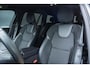 Volvo V60 T4 Automaat Momentum Pro | 19'' Lichmetalen velgen | Navigatie | Dealeronderhouden | Elektrisch bedienbare achterklep | Keyless start | Parkeersensoren achter |