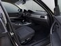 BMW 3-Serie Touring 320I Executive Groot Navi - Pano - Stoelverwarming