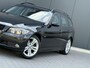 BMW 3-Serie Touring 320I Executive Groot Navi - Pano - Stoelverwarming