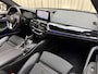BMW 5-Serie Touring 520i *Panodak* Sportline / Head-Up / Keyless / Adapt. Cruise / Elek. Trekhaak / Stuur-/Stoelverw. / 360 Camera / Navigatie / 18'' LMV
