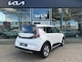 Kia e-Soul ExecutiveLine 64 kWh 3-Fase | Cruise Control Adaptief | Navigatie | Camera | Leder | Stoel+StuurVerwarming | Panorama-dak | Tot 10Jr. Kia-Garantie