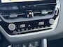Toyota Corolla Cross Hybrid 200 Style **NAVIGATIE/ DODEHOEK DETECTIE/ STOEL EN STUURWIELVERWARMING/ PARKEERSENSOREN**