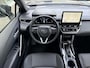 Toyota Corolla Cross Hybrid 200 Style **NAVIGATIE/ DODEHOEK DETECTIE/ STOEL EN STUURWIELVERWARMING/ PARKEERSENSOREN**