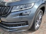 Skoda Kodiaq 1.5 TSI Sportline Business 7p. / AUTOMAAT/ PANO/ ELEK. TREKHAAK/ CAMERA/ PARK. SENSOREN/ MEMORY SEATS/ LED/ VIRTUAL COCKPIT/ KEYLESS/ STOELVERWARM./ SMARTLINK/ NAVI/ CLIMA/ 19" LMV