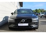 Volvo V60 T6 Automaat Plug-in hybrid AWD Plus Dark | Trekhaak | BLIS | Visual Park Assist | Open Grid | Voorruitverwarming | Stoelverwarming voor en achter | Preconditioning | Elektrisch verstelbare voorstoelen met geheugen | Harman Kardon | Pilot Assist | 18 Inch | Google Maps | Google Assistant